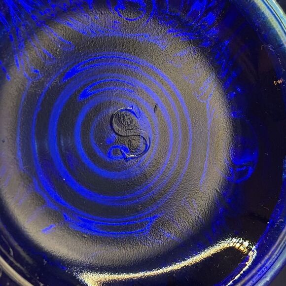 L. E. Smith Glass Co. - Revival Cobalt Blue Carnival Scroll Basket - Picture 7 of 7